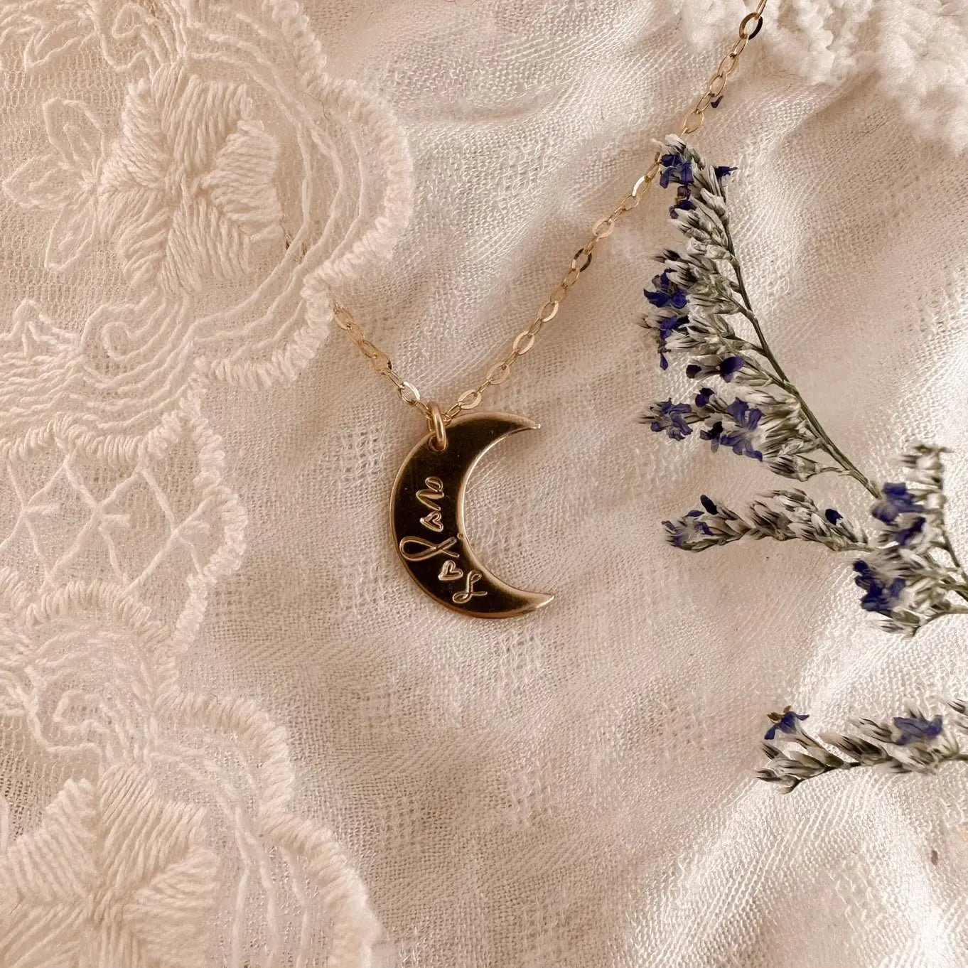 Custom Crescent neckace - gold Lise's Pieces