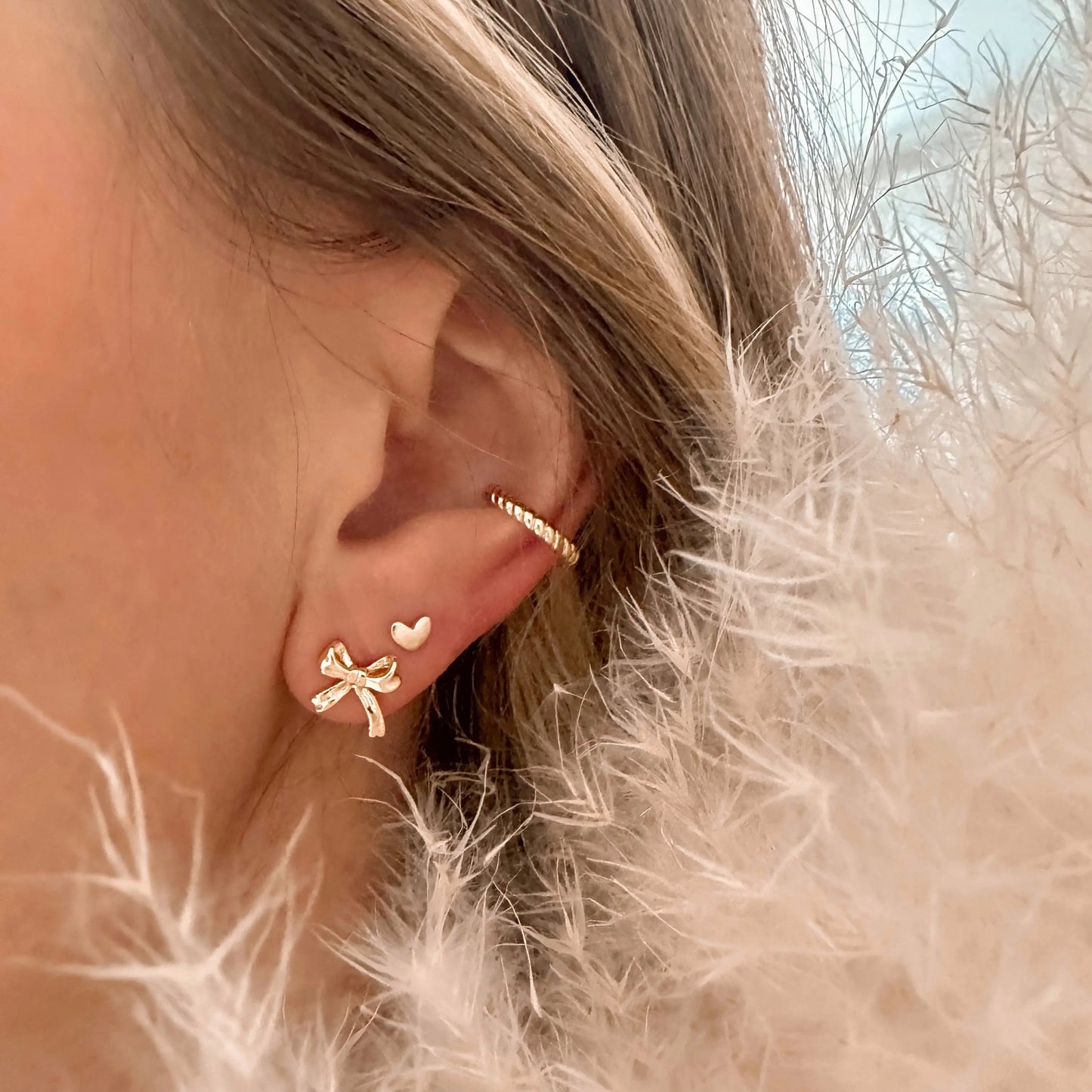 Sweetheart studs - gold Lise's Pieces