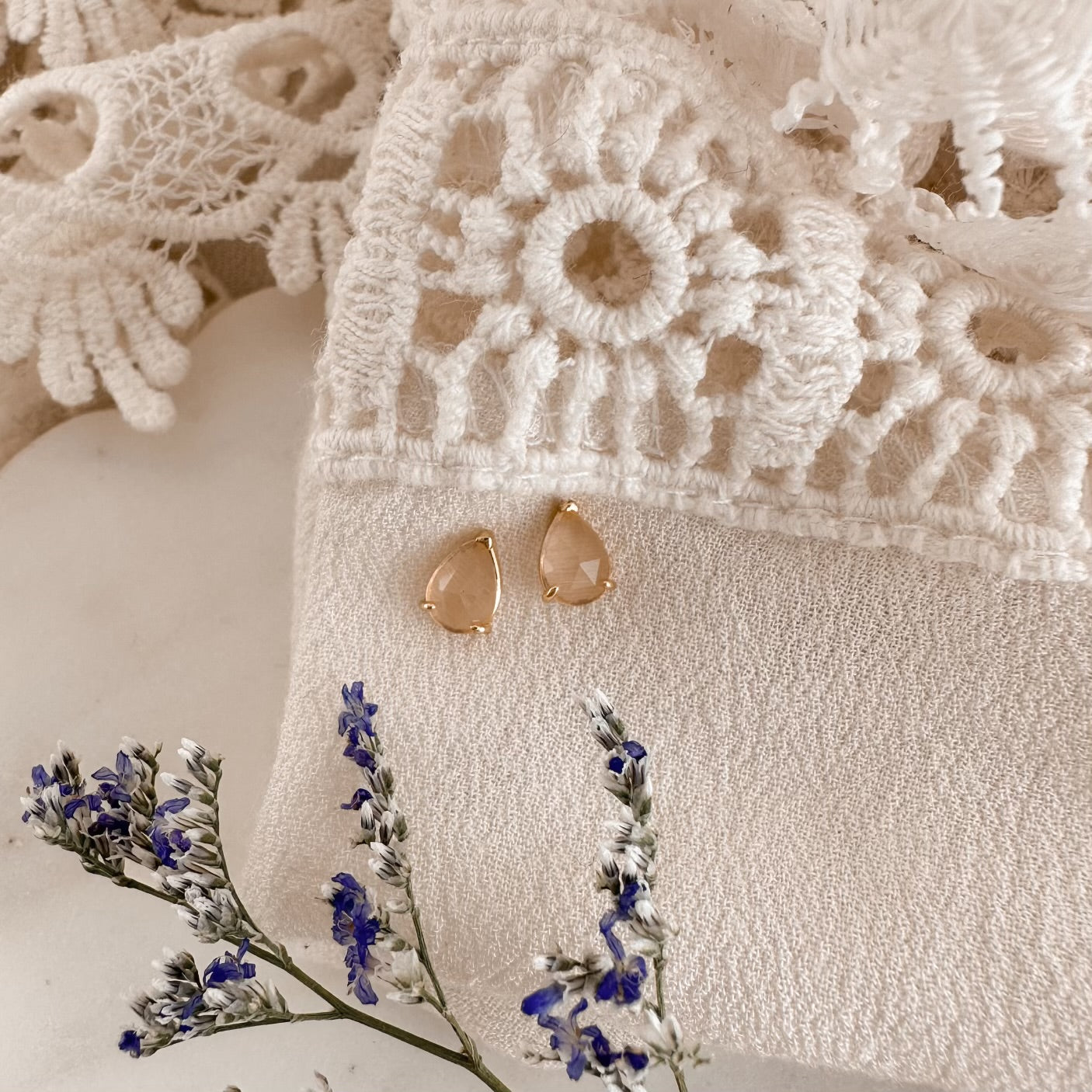 Peach teardrop studs - gold