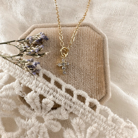 Mini crystal crosses - Myzie Collection Lise's Pieces