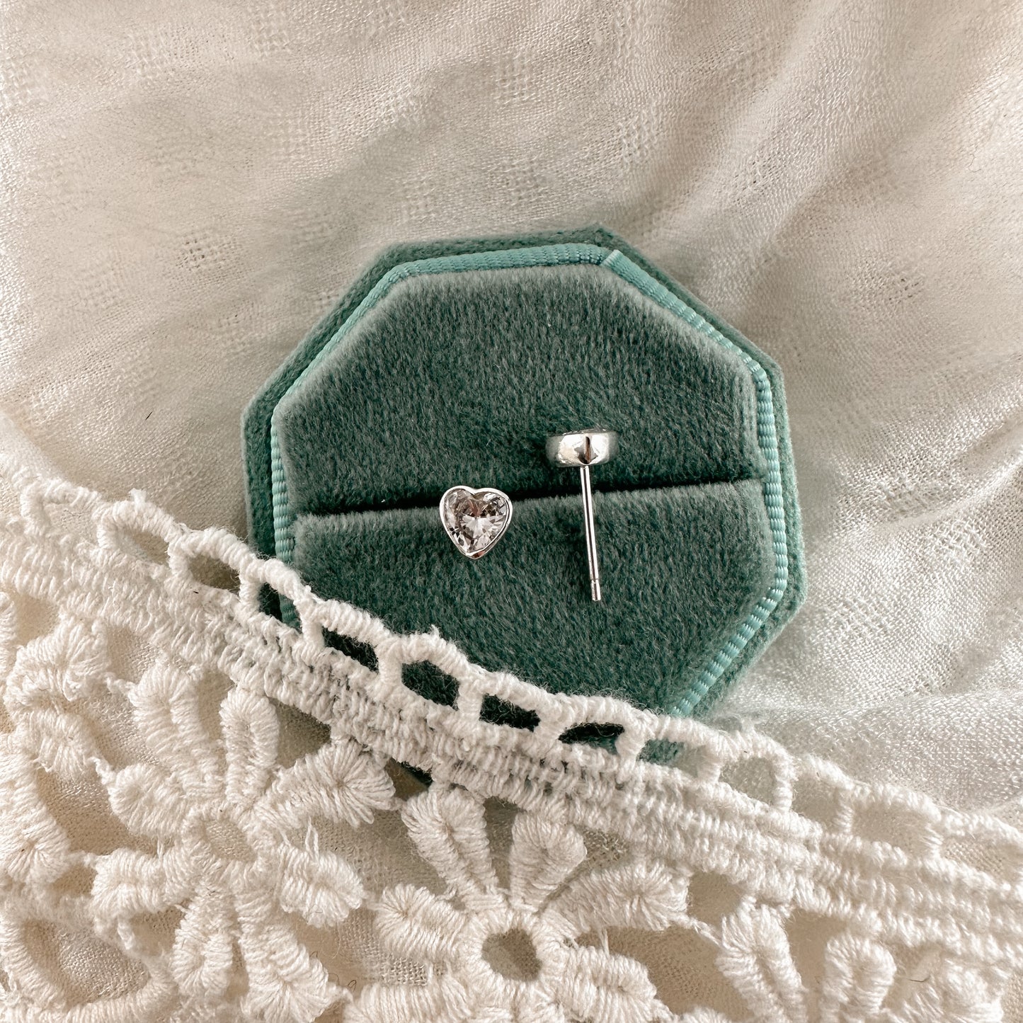 Crystal heart stud - sterling