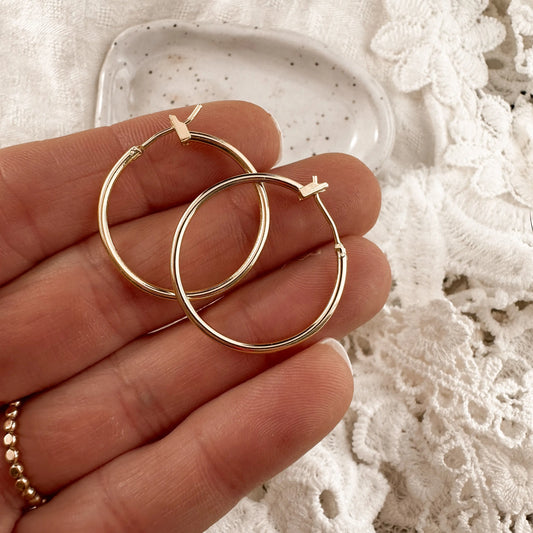 Classic French Hoops - 25mm Lise's Pieces