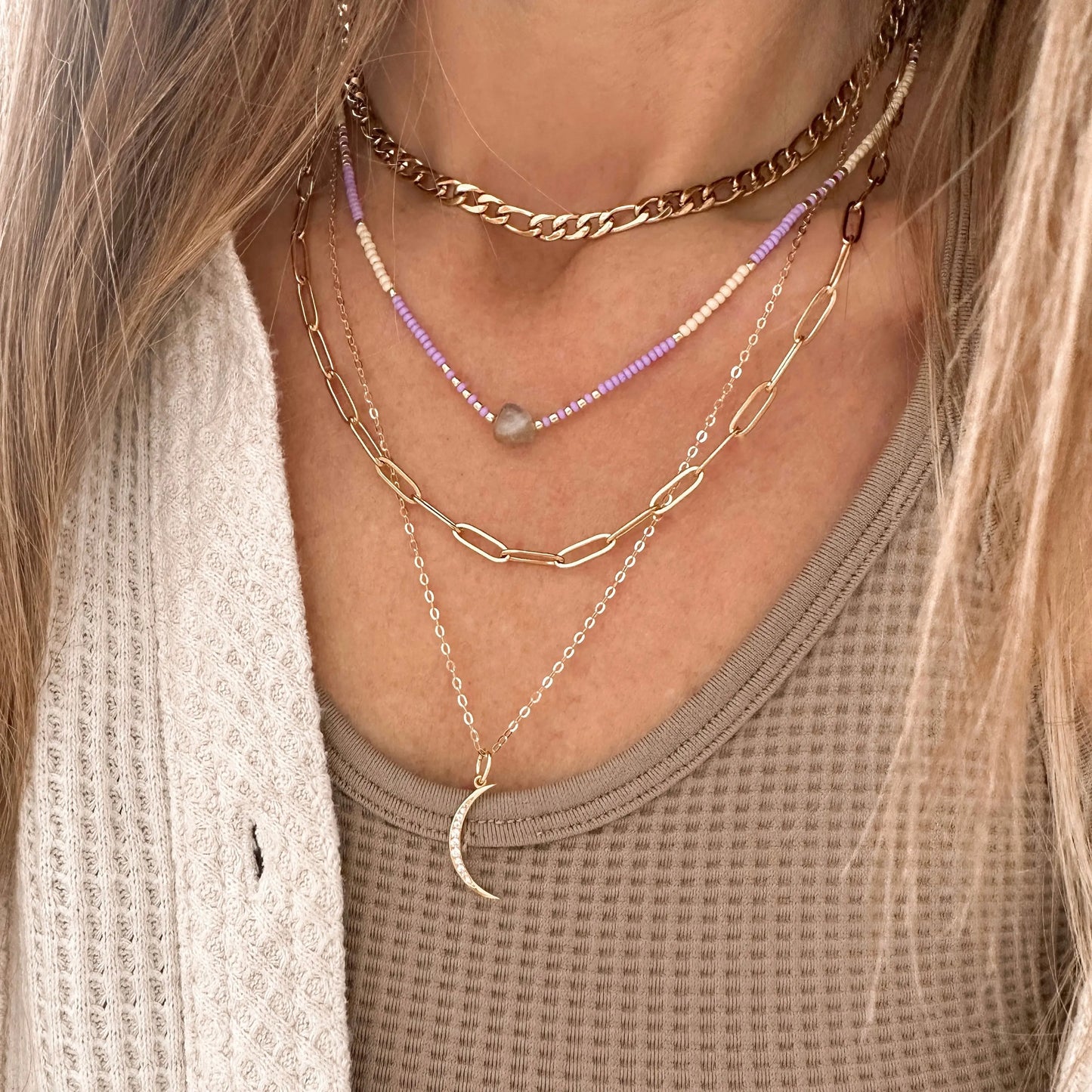 Crystal crescent necklace - gold Lise's Pieces