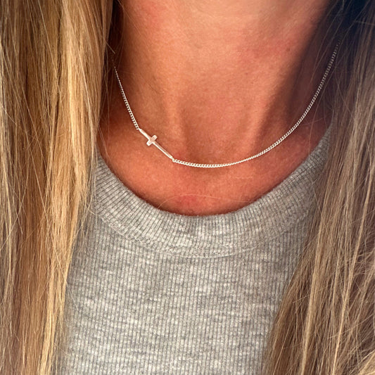 Sideways Cross Choker - Sterling