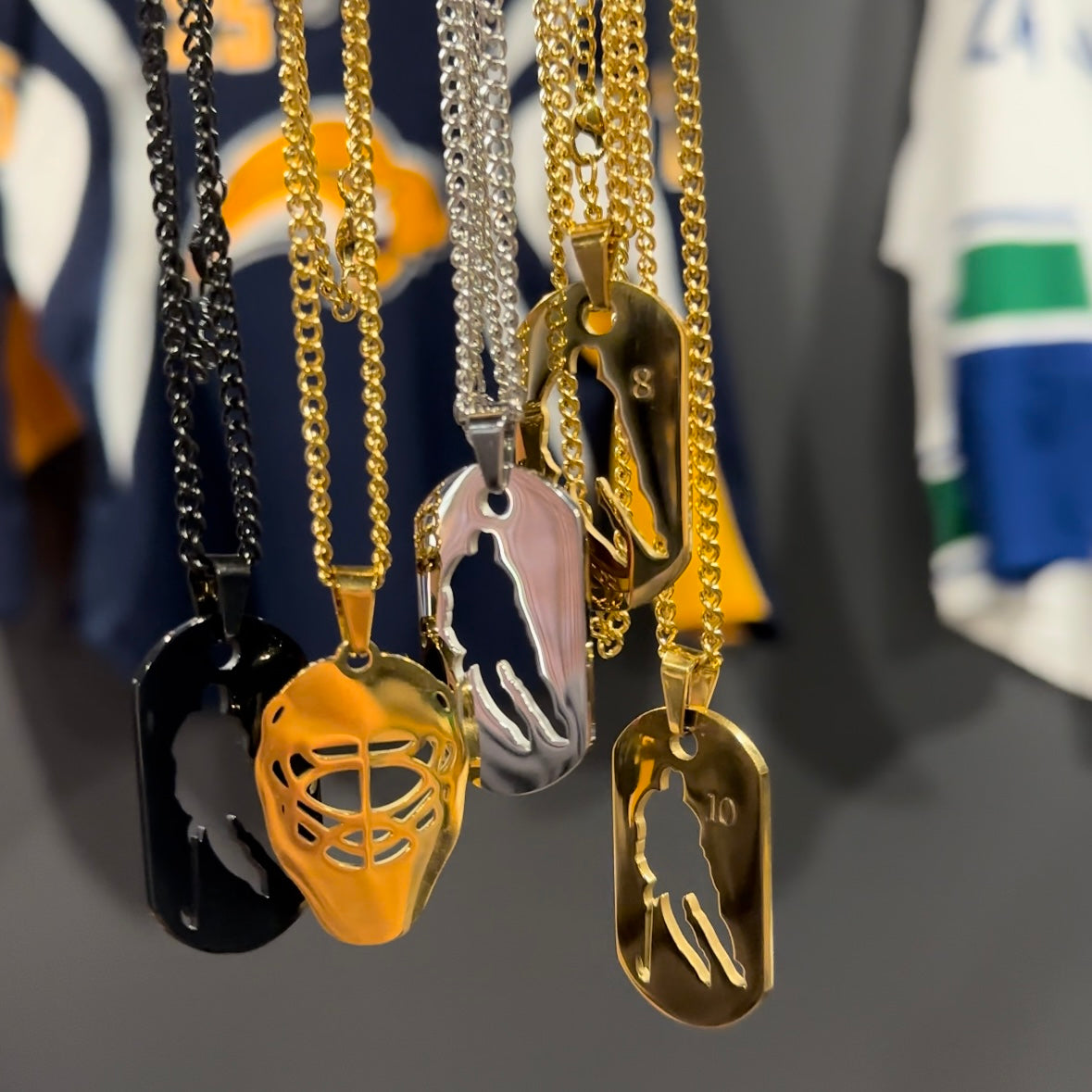 Hockey Necklace (plain - no #)