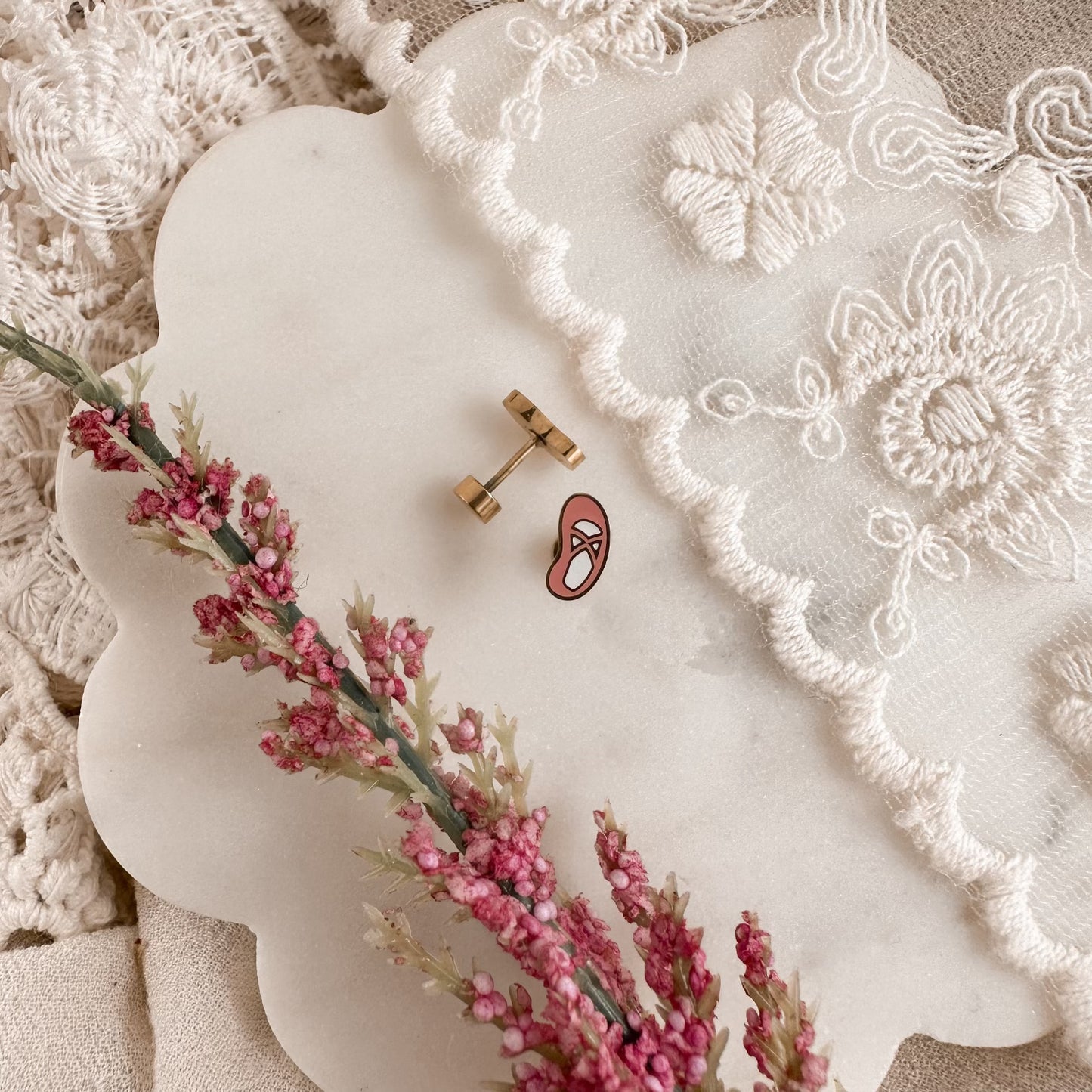 Ballet slipper screwbacks