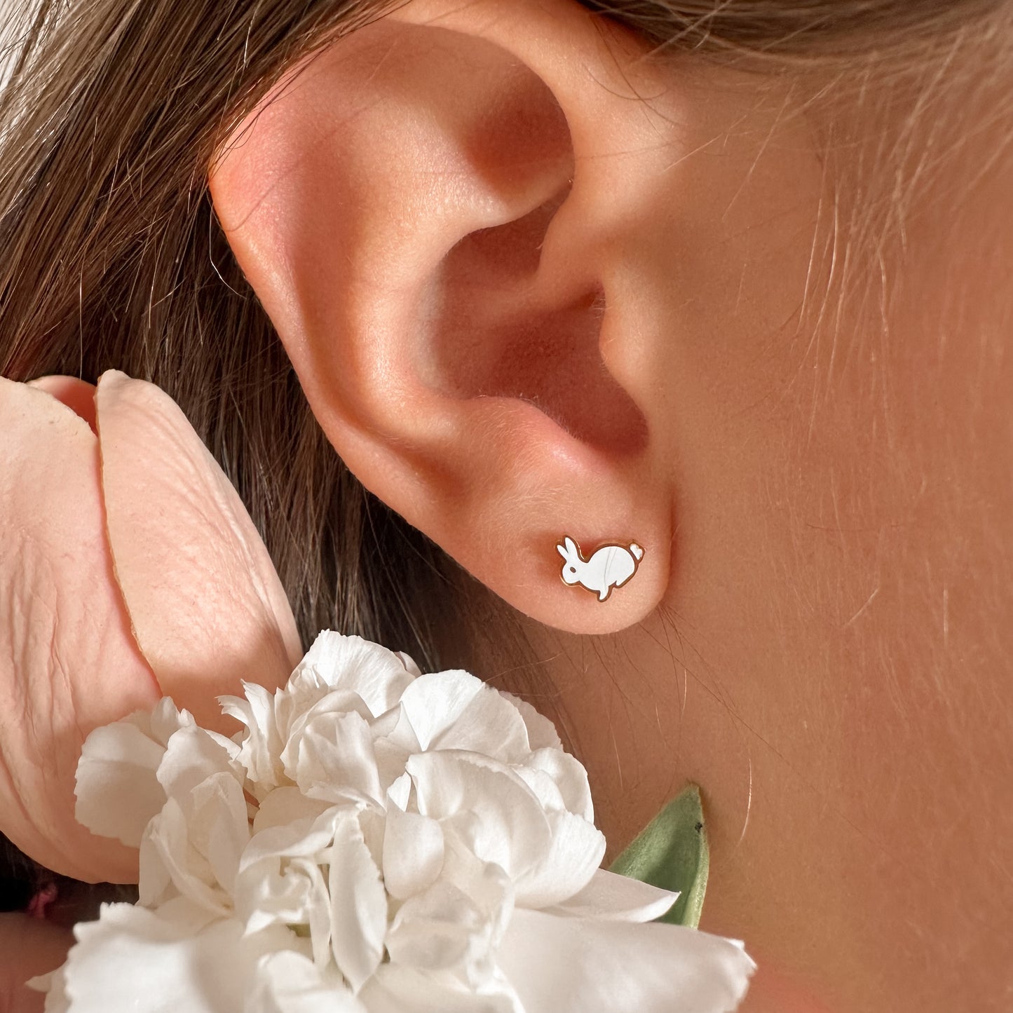 White Bunny screwbacks