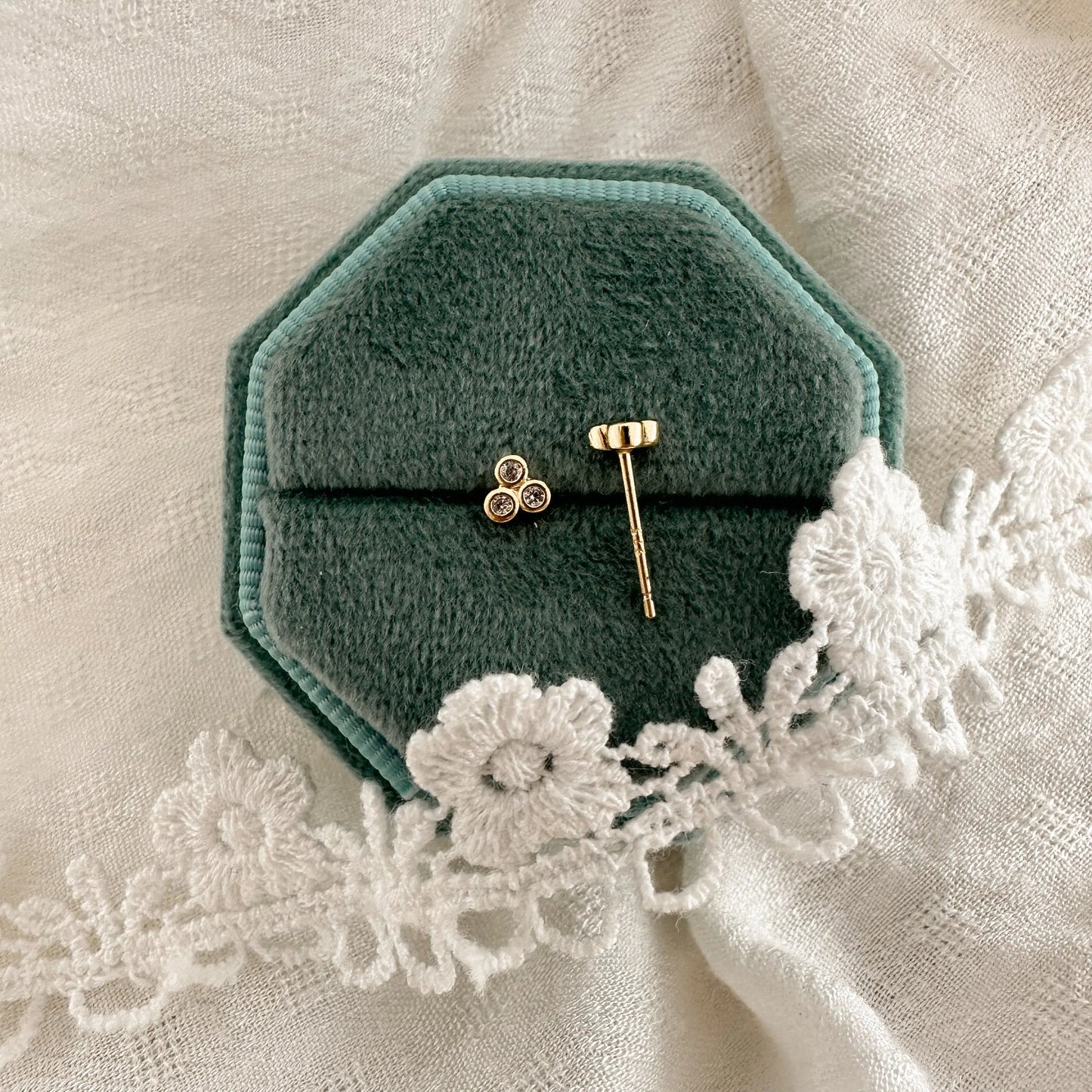 Tiny diamond Trio Lise's Pieces