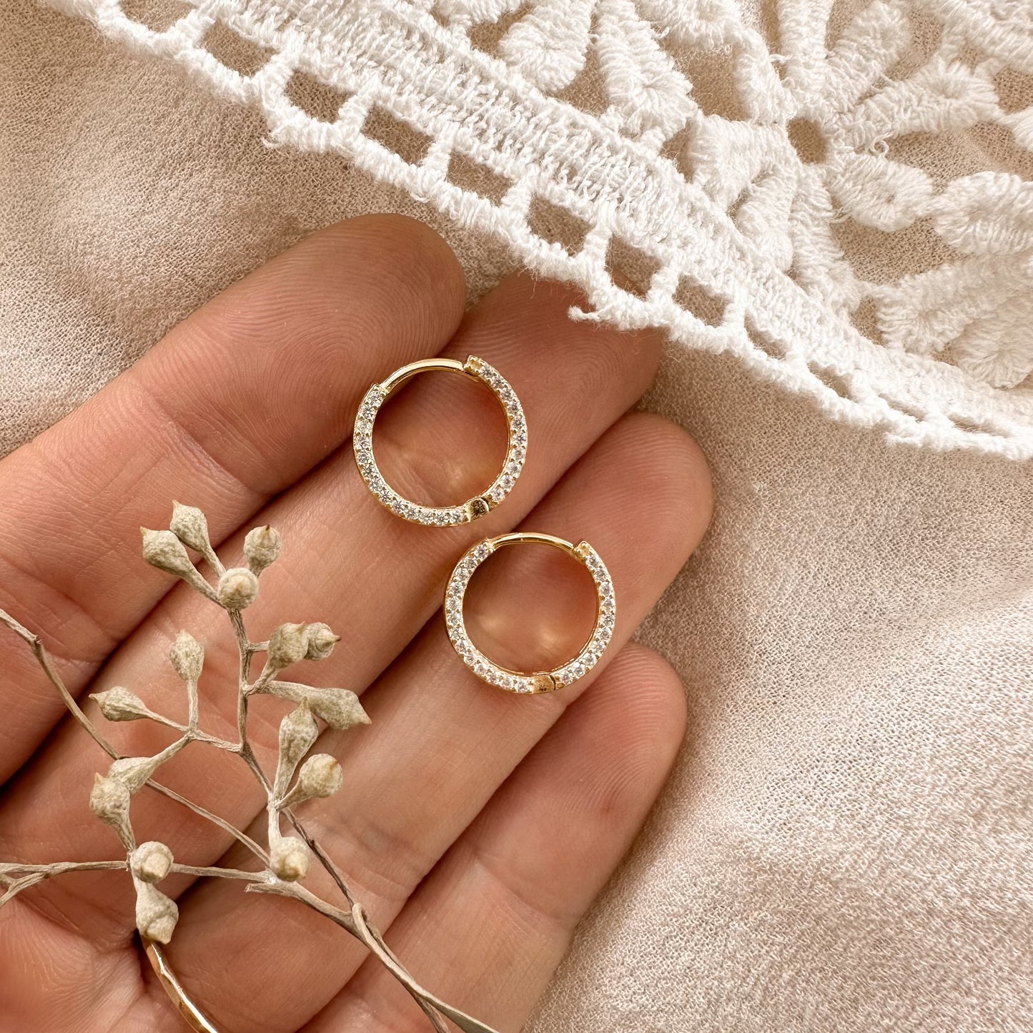 Double crystal hoop - gold