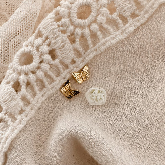 Monarch butterfly studs - gold