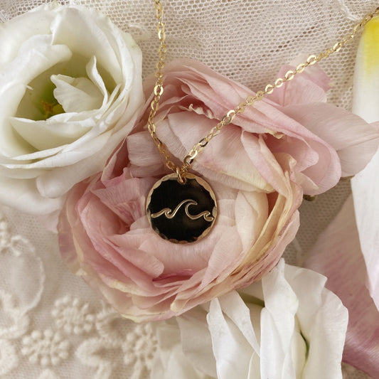Wave necklace - gold