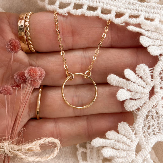 Single hammered infinity necklace - gold