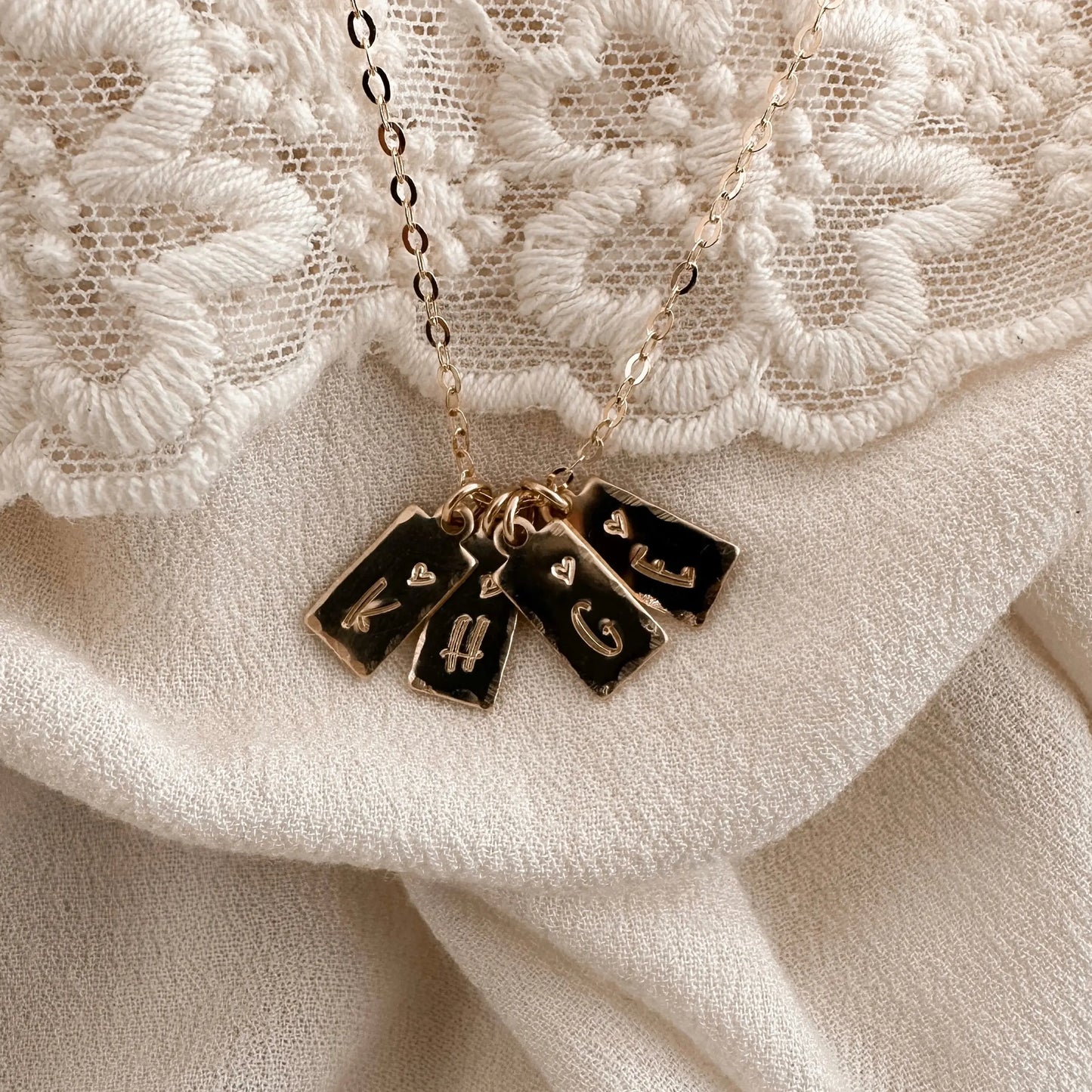 Custom Rectangle necklace - gold Lise's Pieces