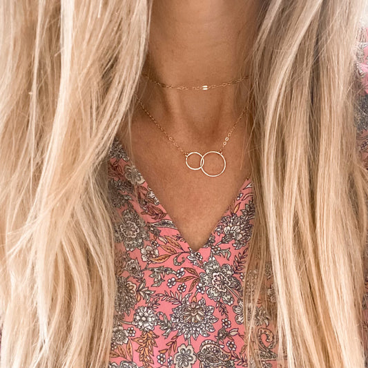 Double hammered infinity necklace - gold