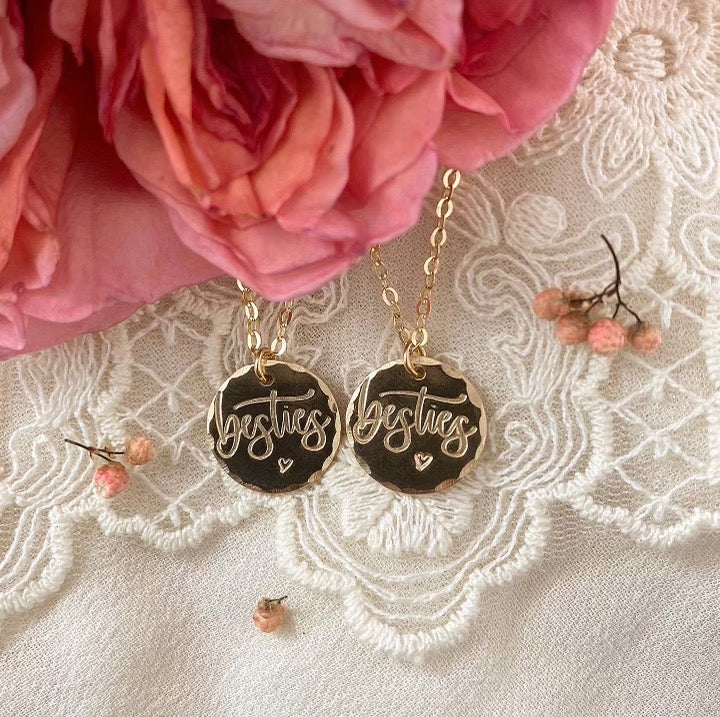 Besties necklace