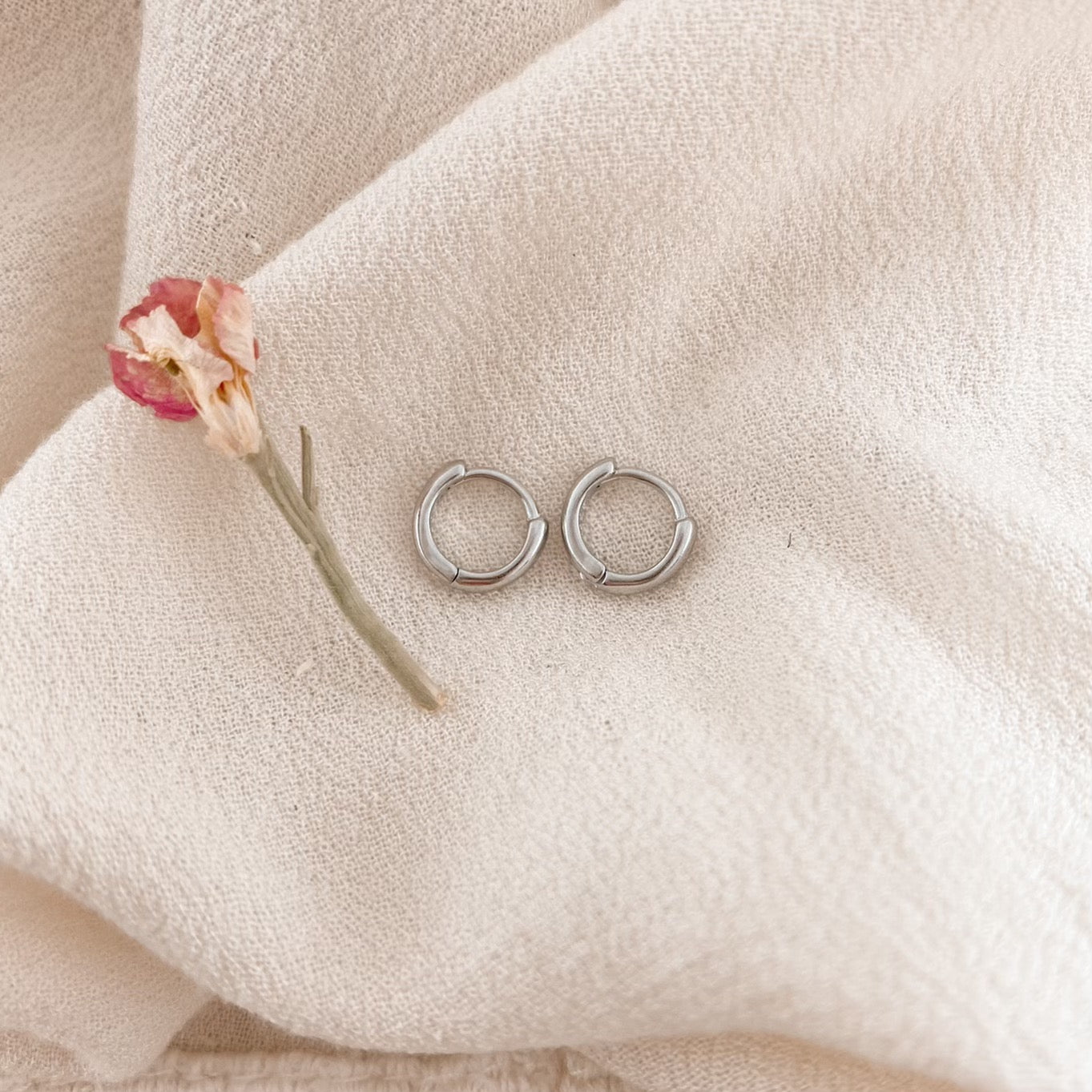 baby snap huggies - 6mm silver