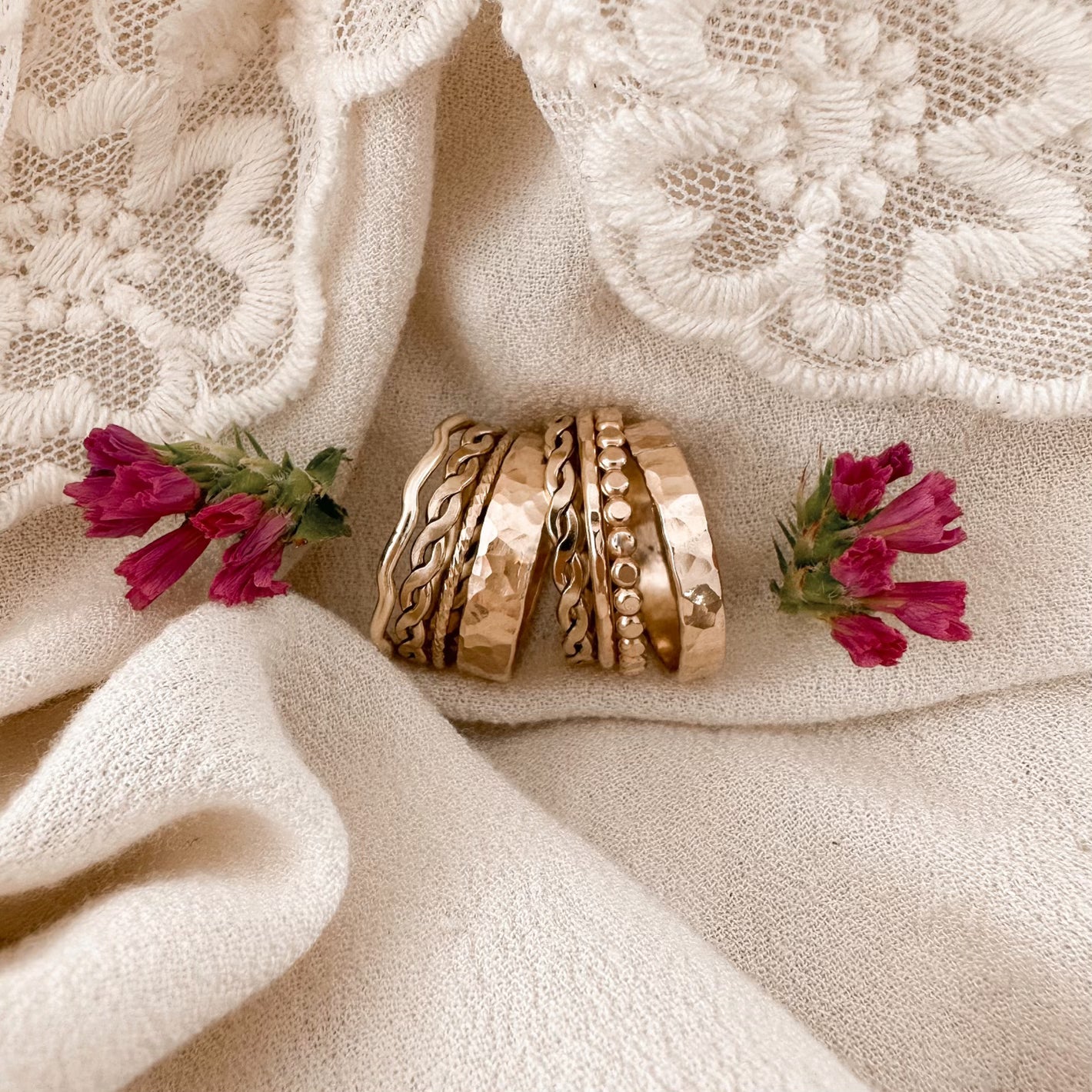 Hammered rings gold + silver