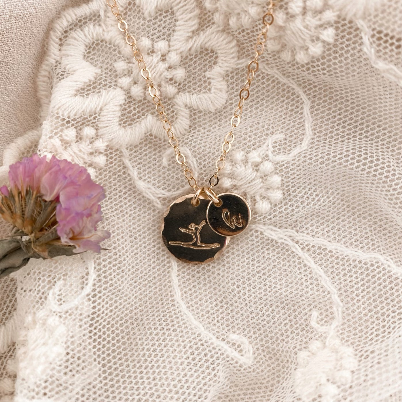 Gymnast necklace - gold