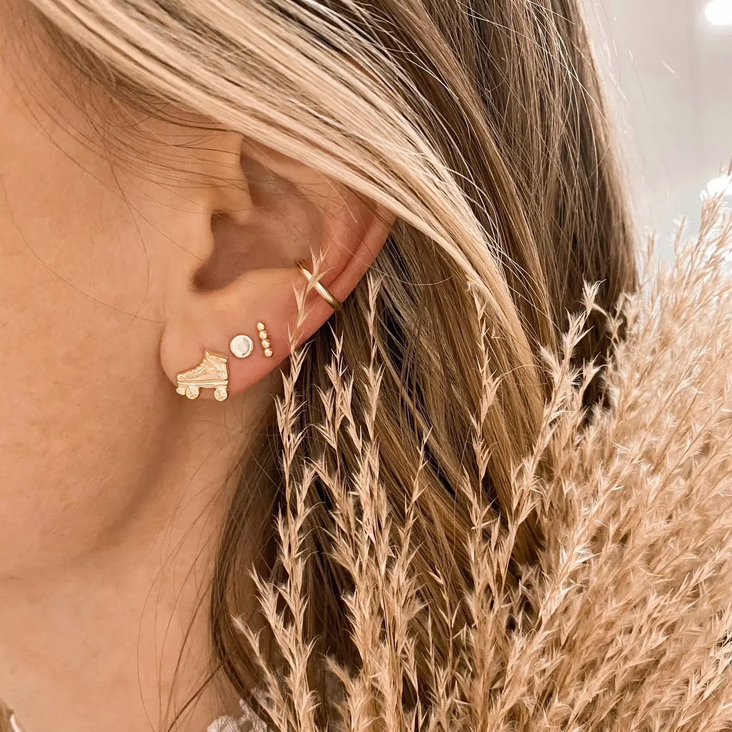 Tiny dot studs - Gold Lise's Pieces