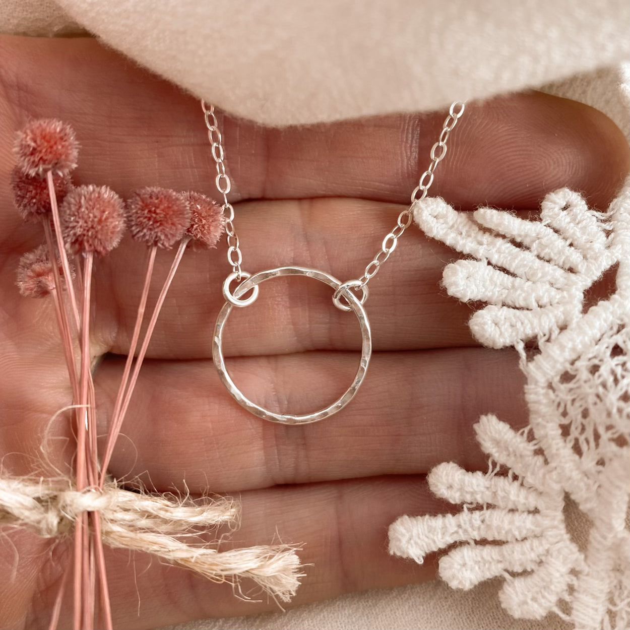 Single hammered infinity necklace - silver