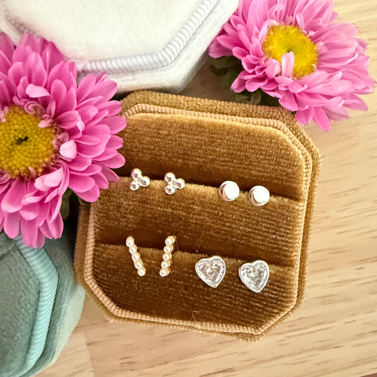 Pearl Bar Studs Lise's Pieces