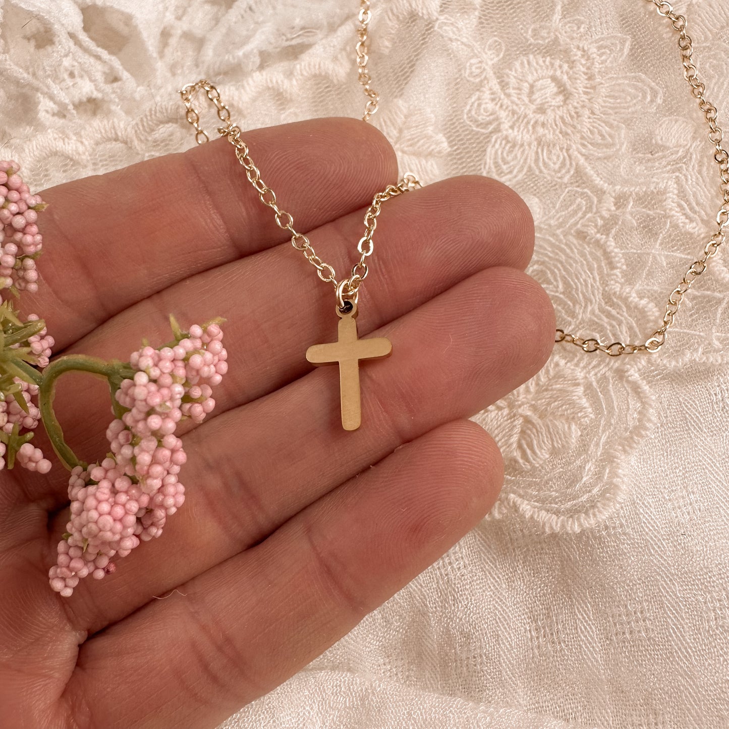 Small cross necklace - gold