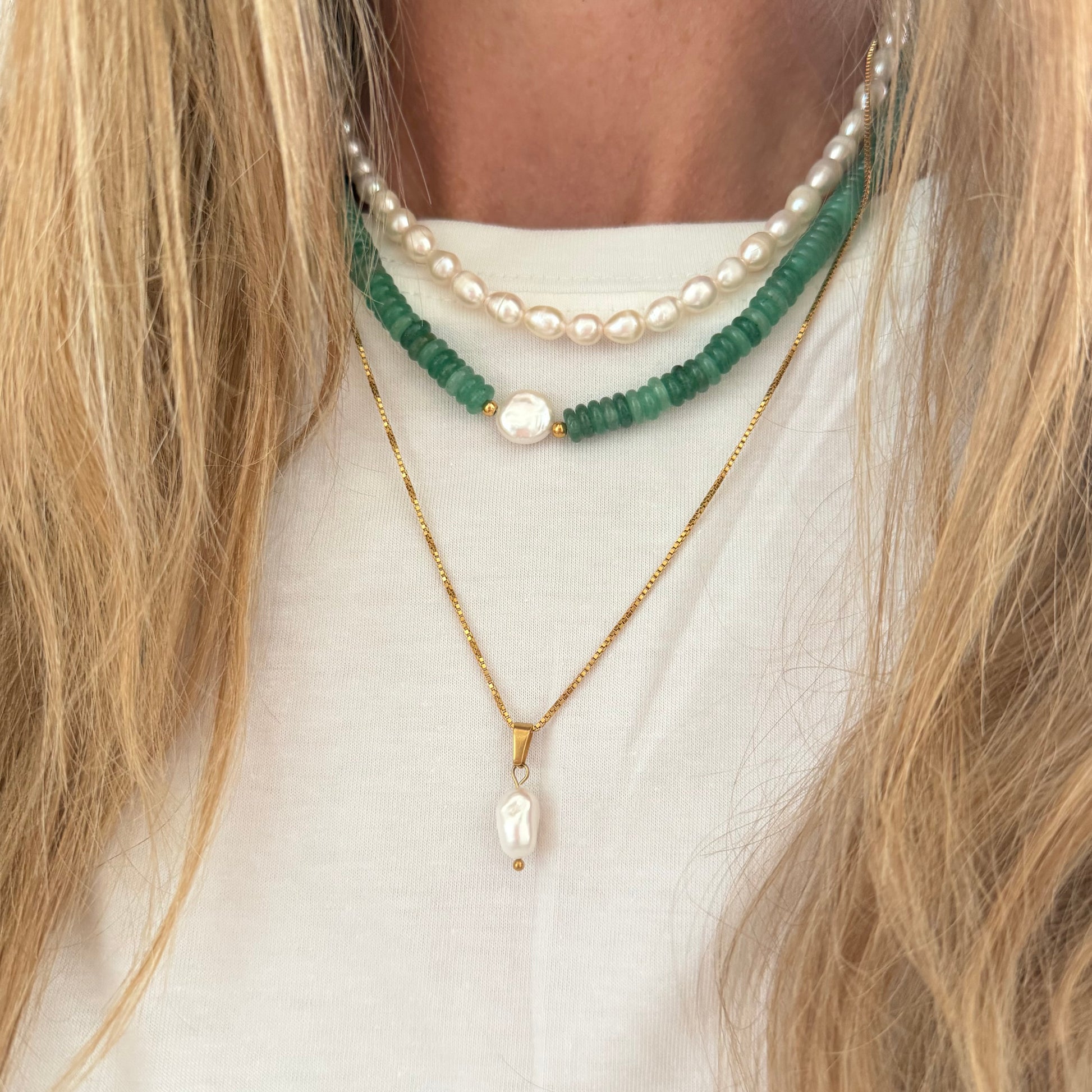 Pearl drop necklace Lise's Pieces