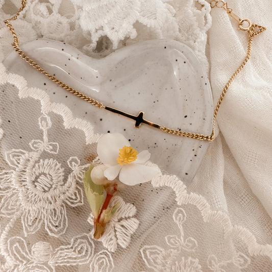 Sideways Cross Choker- 14k