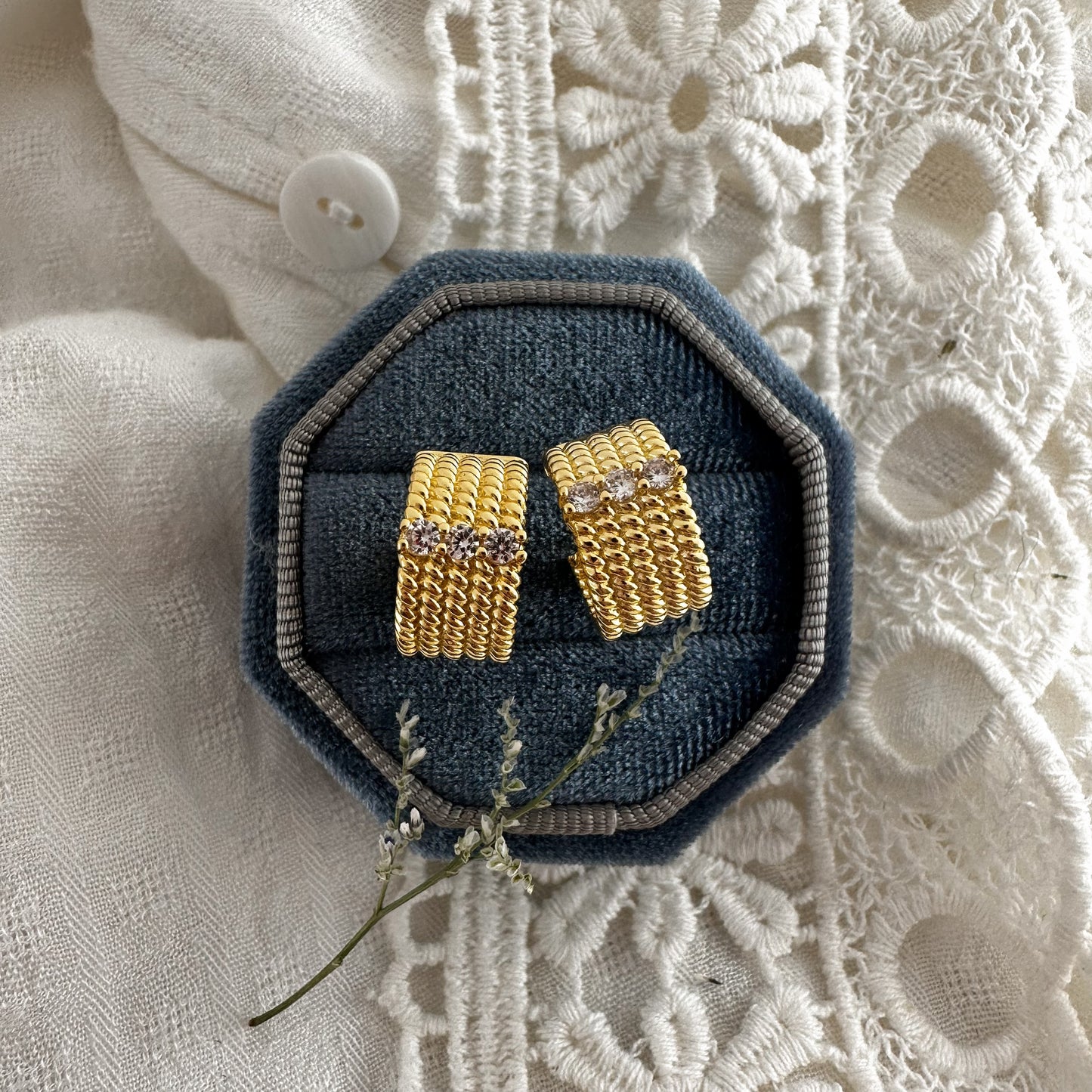 Triple Crystal Cuff Hoop - gold