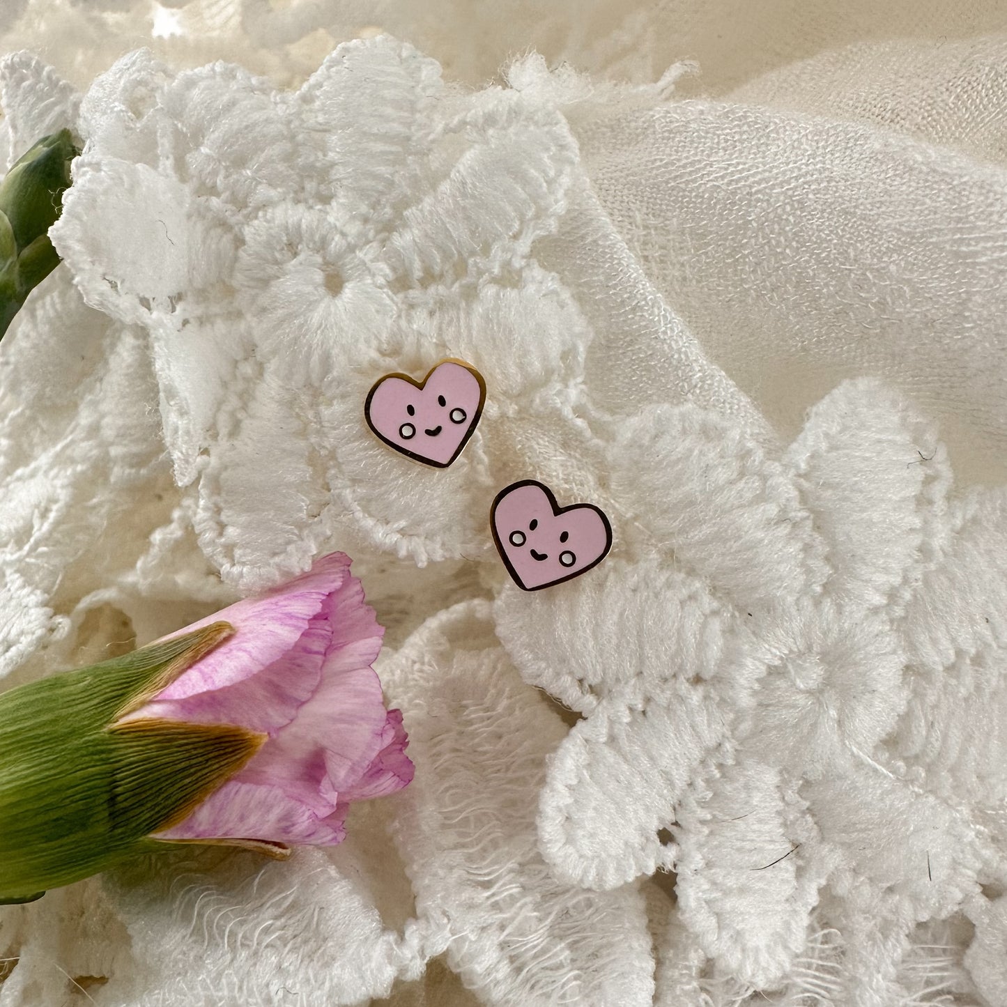 Happy heart screwbacks - Myzie collection