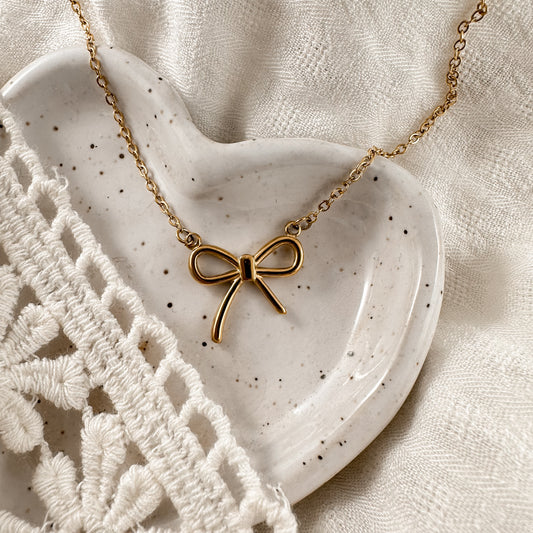 Sweet Bow Necklace