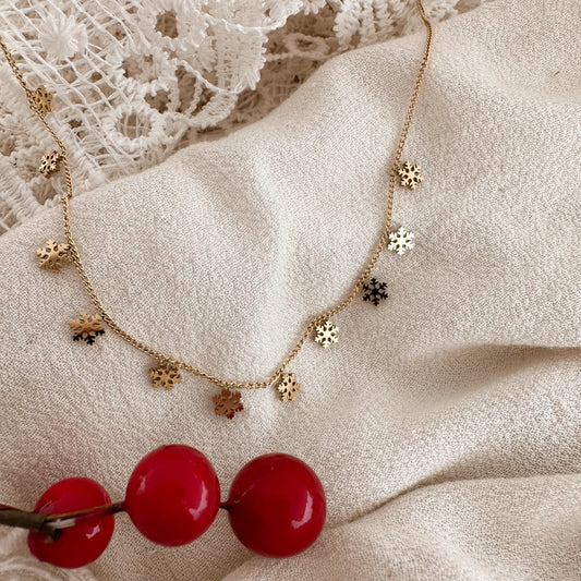 Dainty snowflake necklace