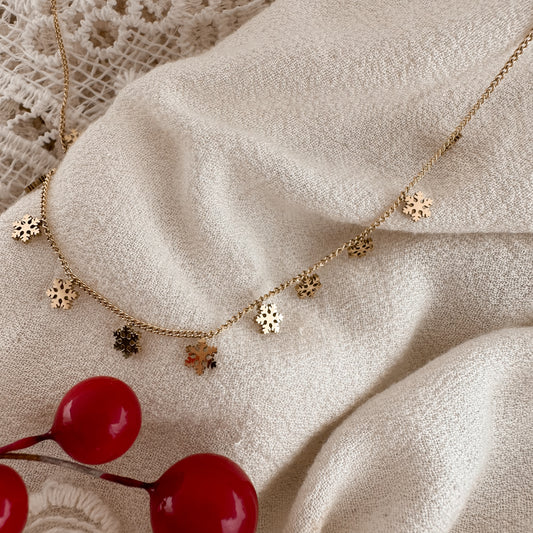 Dainty snowflake necklace