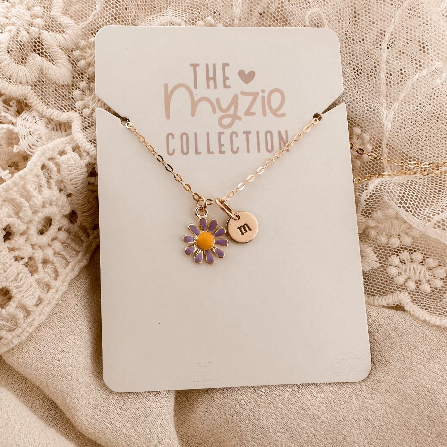 Monogram daisy necklace - Myzie collection
