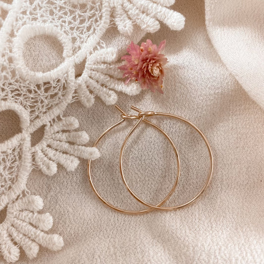 Small hammered hoops - Gold